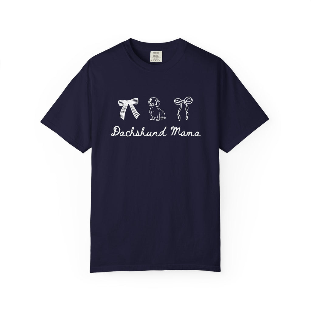 Dachshund Mama T-Shirt — Cute Paw Print & Bows Tee for Dog Lovers