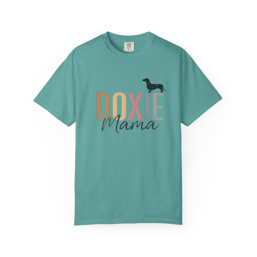 Retro Dachshund Mom Tee