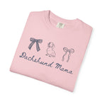 Dachshund Mama T-Shirt — Cute Paw Print & Bows Tee for Dog Lovers