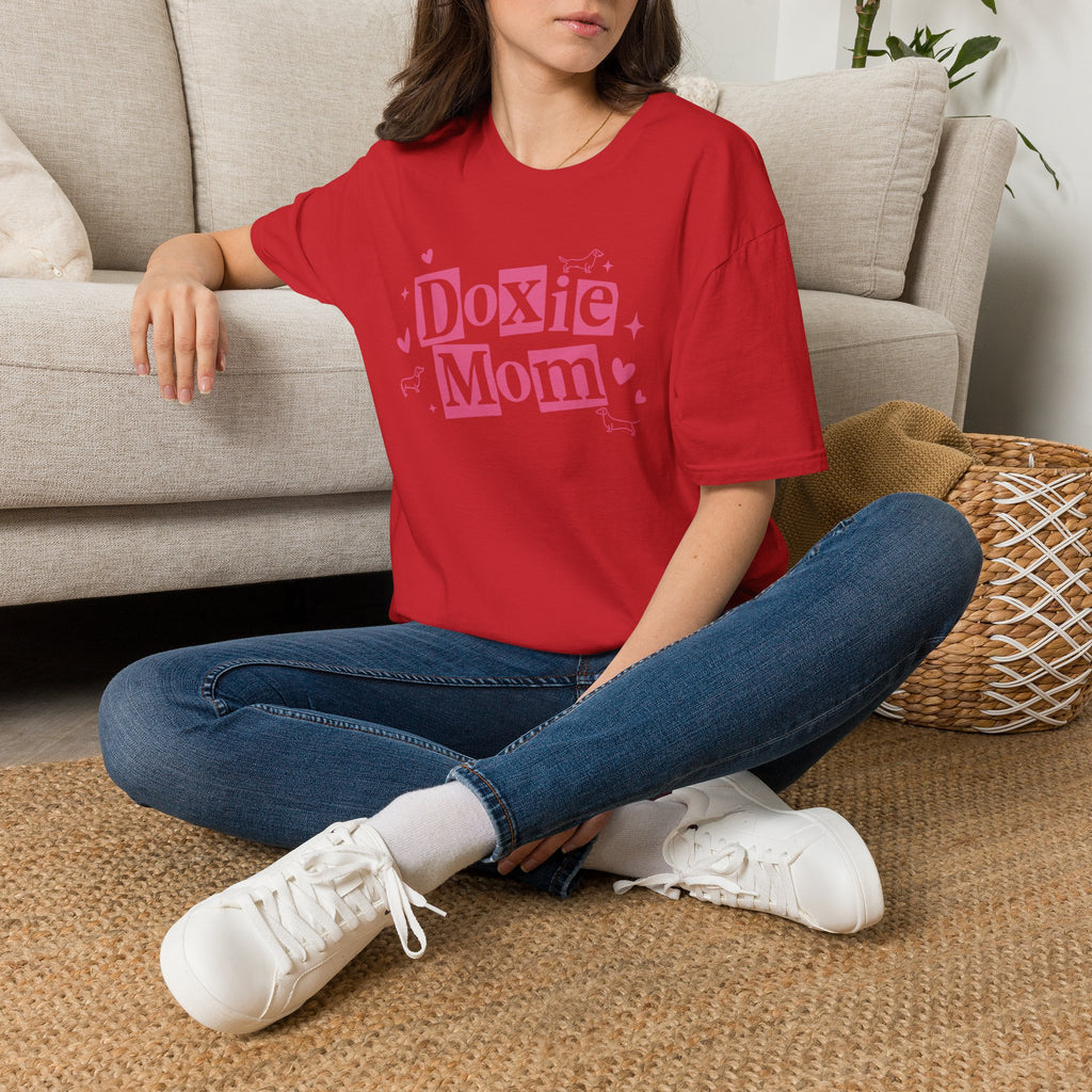 Doxie Mom T‑Shirt — Cute Pink Dachshund Mom Tee