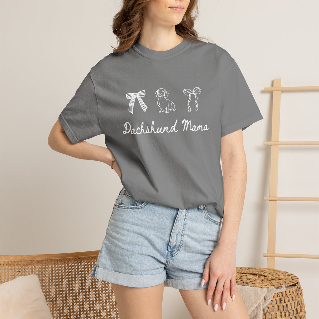 Dachshund Mama T-Shirt — Cute Paw Print & Bows Tee for Dog Lovers