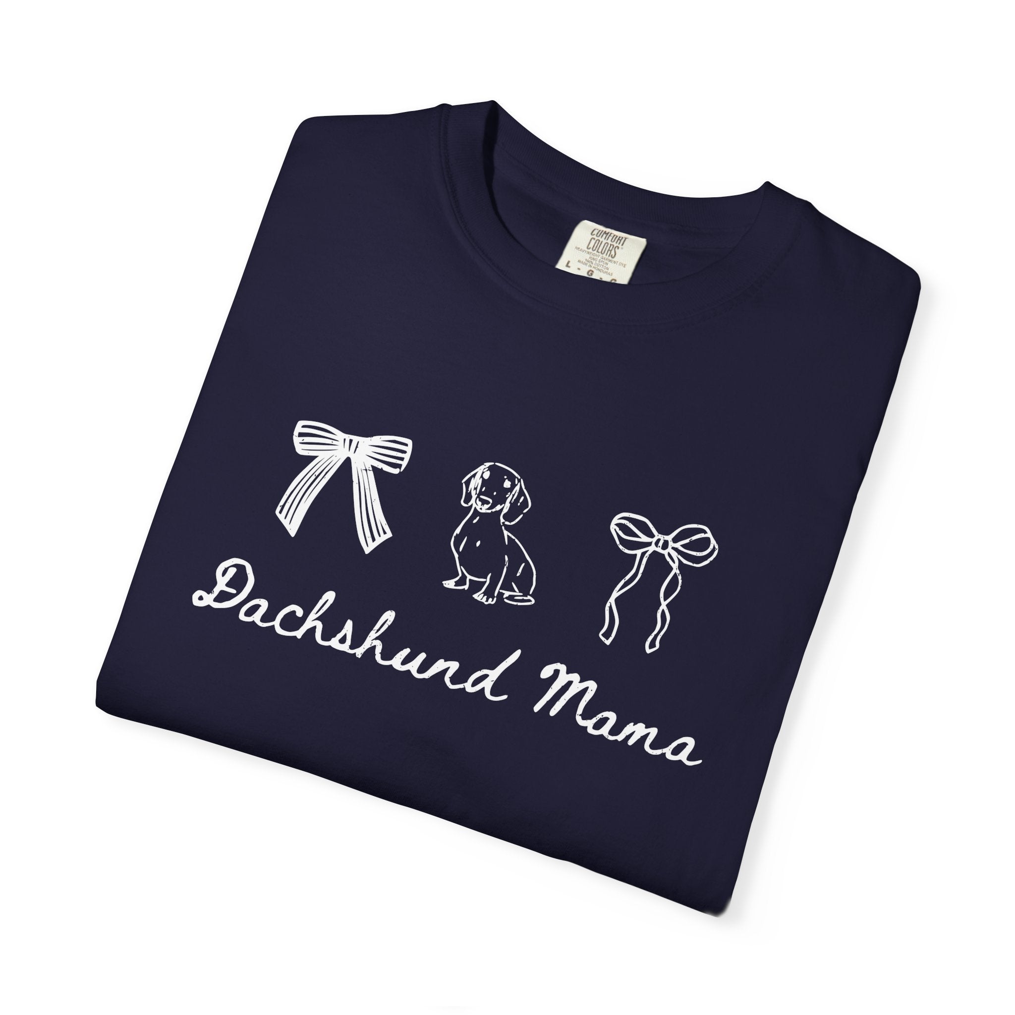 Dachshund Mama T-Shirt — Cute Paw Print & Bows Tee for Dog Lovers